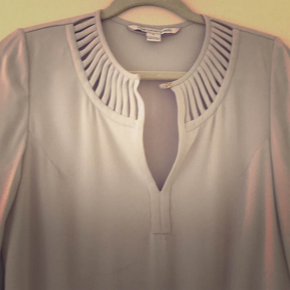 100% beautiful silk dress in perfect condition.